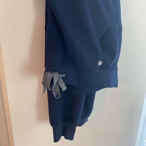 FIGS Zamora jogger scrub pants, regular waist and length